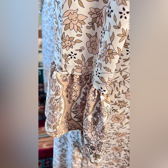 Missook Dress, beautiful details, move from office to evening, Large, cream& tan - Picture 4 of 5